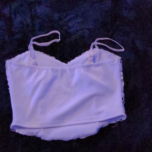 Lace crop top - Picture 2 of 2